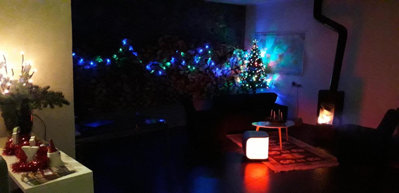 Bapsha Guesthouse Местія Екстер'єр фото